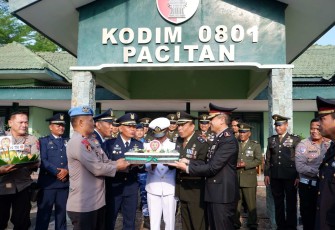Surprise HUT TNI Ke-80 di Makodim Pacitan