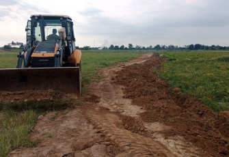 Alat berat pengerjaan TMMD ke 126 Kodim Takalar 