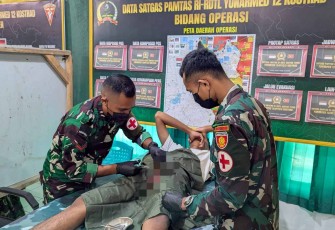 Khitanan massal peringati HUT Armed Ke-80 di makosatgas Umanen, Kamis (4/12)