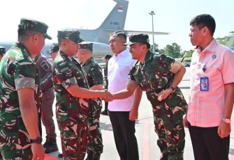 Dankosek I Medan Turut Menyambut Kedatangan Panglima TNI Jenderal TNI Agus Subiyanto