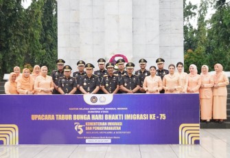 Lapas Kelas I Medan Gelar Rangkaian Acara Tabur Bunga Sambut HBI ke-75 di Taman Makam Pahlawan Kota Medan.