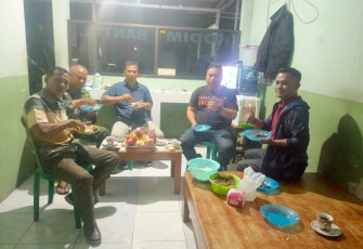 Jamuan makan malam bersama masyarakat binaan 