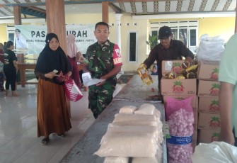 Pasar murah sembako di wilayah desa binaan 