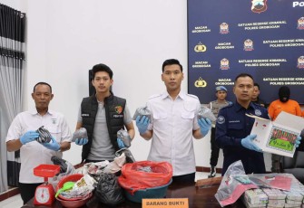 Kasat Reskrim Polres Grobogan AKP Agung Joko Haryanto saat memberikan keterangan pers, Kamis (27/3)