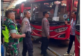 Peran TNI Dalam Pengamanan Mudik Lebaran 1446 H di Pacitan 