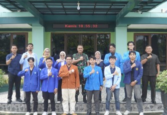 Dandim 0803/Madiun Jadi Narasumber Audiensi BEM se-Madiun Terkait Revisi UU TNI