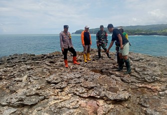 Laka laut terjadi lagi di wilayah pacitan tepatnya di Pantai Dondong, Desa Plumbungan, Kecamatan Kebonagung, Kabupaten Pacitan