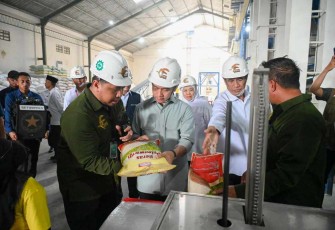 Wapres Gibran saat kunjungan kerja di wilayah Kabupaten Ngawi