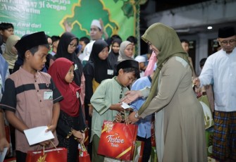Santunan anak yatim Forum Pemuda RW 01 Mekarjaya 