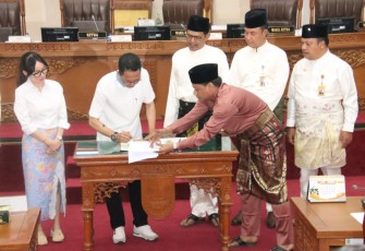 DPRD Sahkan Perubahan APBD Batam Tahun 2025 Sebesar Rp 4,41 Triliun