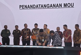 KAI Logistik dan Pemkot Serang Teken MoU Kemitraan Koperasi Merah Putih