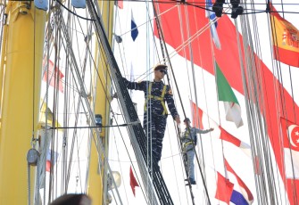 KJK KRI Bima Suci Sandar di Teluk Bayur Padang 