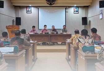 Rapat koordinasi pengisian perangkat desa, di Ruang Podang 2 Kantor Sekretariat Daerah Karanganyar, Selasa (2/9/2025).