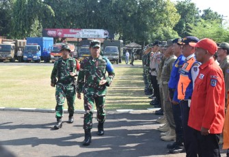 Danrem 071 Wijayakusuma Kolonel Inf Lukman Hakim saat pengecekan pasukan