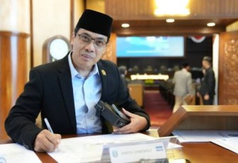 Sekretaris Fraksi Demokrat DPRD Jawa Timur, Indra Widya Agustina