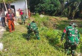 Kodim 0428 Mukomuko Gelar Karya Bakti Sambut HUT TNI ke 80 di Banjar Sari