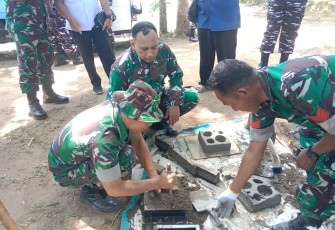 Pengolahan limbah FABA sasaran non fisik TMMD ke 126 Kodim Pacitan, Kamis (16/10)