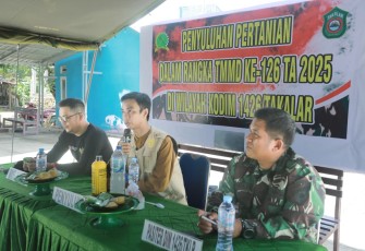 Penyuluhan pertanian untuk warga di lokasi TMMD Kodim Takalar 