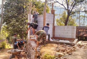 Pengerjaan Kamar Mandi Mushola Nurul Huda