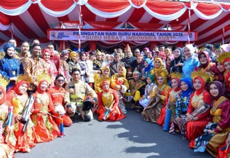 Peringatan Hari Guru Nasional Tahun 2025