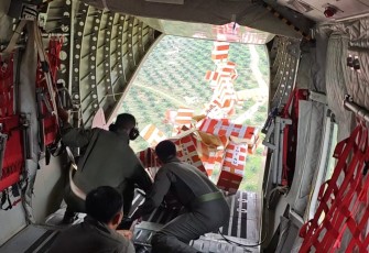 TNI Kembali Suplai Logistik ke Wilayah Terisolasi Aceh Tamiang