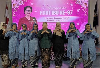 Peringatan Hari Ibu Ke-97 di Pendopo Kabupaten Pacitan, Jum'at (19/12)