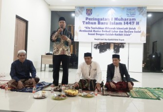 Kepala Seksi Kemasyarakatan Kecamatan Tapos, Hidayat saat memberikan sambutan, Kamis (26/6)