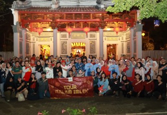 Komandan Lanud Husein Sastranegara, Kolonel Pnb Alfian, S.E., M.Han., beserta  staf Lanud Husein Sastranegara, menyampaikan ucapan selamat Tahun Baru Imlek kepada masyarakat Tionghoa yang melaksanakan ibadah di Vihara Satya Budhi dan Vihara Buddha Gaya dan Vihara Tanda Bhakti, Jalan Klenteng, Kota Bandung, Selasa (28/1/2025)