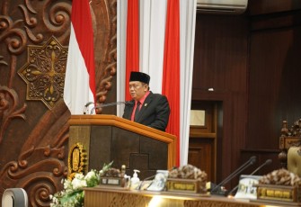Juru bicara Komisi E DPRD Jatim, Hari Yulianto