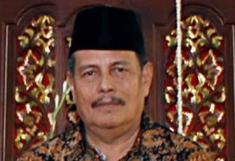 KH. Abdul Ghofur, Pengasuh Pondok Pesantren (PP) Sunan Drajat Paciran Lamongan Jatim