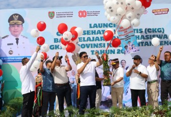 Kapolda Kalteng Irjen Pol Iwan Kurniawan, S.IK., M.Si., saat Hadiri Peluncuran CKG dan Lomba Tradisional HUT ke-80 RI