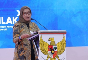Menteri PANRB Rini Widyantini saat membuka Rapat Koordinasi Bidang Kelembagaan dan Tata Laksana Tahun 2025, di Semarang, Jawa Tengah, Rabu (29/10/2025).