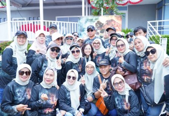 Panglima TNI foto bersama Sahabat Lama