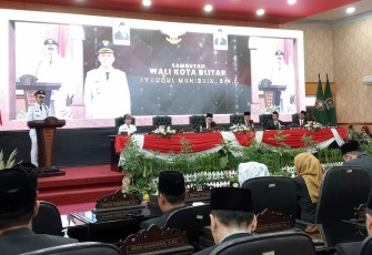 Walikota Blitar Syauqul Muhibbin Saat Sampaikan Sambutan di Acara Sertijab Walikota dan Wakil Walikota Blitar Periode 2025-2030. (Foto : tim Klikwarta.com)