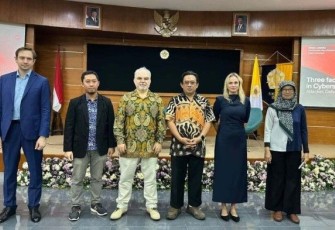 Positive Technologies Berikan Kuliah Umum di UGM