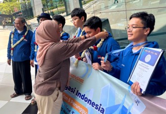 Siswa Indonesia Raih Enam Medali pada Ajang International Junior Science Olympiad 2025
