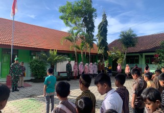 TNI Bertindak Sebagai Irup di Sekolah Pacitan 