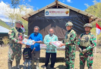 Satgas Yonif 700/WYC Persembahkan Sekolah Baru sebagai Kado HUT ke-80 RI untuk Warga Mayuberi