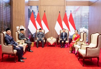 Puan saat bersama Presiden Prabowo Subianto dan