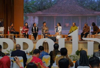 Teras Rektor Universitas Kristen Satya Wacana (UKSW) Salatiga resmi membuka rangkaian Gelar Inovasi Harmoni Nusantara (GIHN) 2025