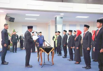 Wali Kota Lis Lantik 13 Pejabat Fungsional