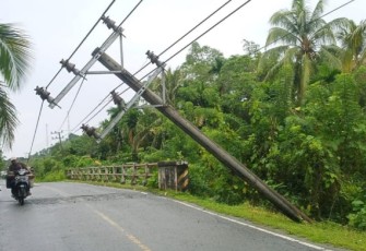 Sejumlah bangunan yang rusak akibat gempa melanda Kabupaten Simeuluez Provinsi Aceh, Kamis (27/11). Sumber BPBD Kab Simeulue