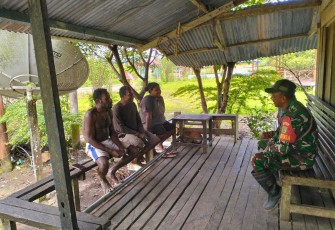 Babinsa Koramil Agimuga Secara Rutin Gelar Komsos Bersama Warga Binaan