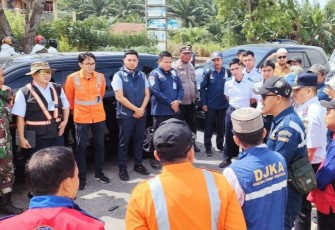 Balai Teknik (Baltek) Perkeretaapian Kelas I Medan, Dinas Perhubungan Sumatera Utara (Dishub Sumut), bersama DPRD Kabupaten Batu Bara, dan PT KAI serta camat hingga perangkat desa turun tangan melakukan pemeriksaan langsung ke lokasi pada Selasa (18/3/2025)