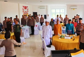 Polres Bintan menggelar Doa Lintas Agama yang dilaksanakan di Gedung Sarja Arya Racana (SAR) 