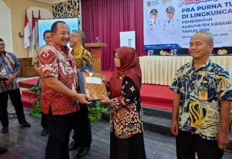 Pembekalan pra purna tugas PNS Pemkab Karanganyar, di Hotel Taman Sari Karanganyar, Kamis (2/10/2025)