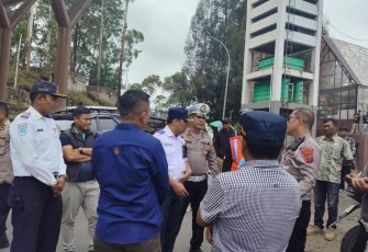 Dishub Sumut dan Ditlantas Polda Sumut Gandeng Pemkab Samosir Siapkan Manajemen dan Rekayasa Lalu Lintas