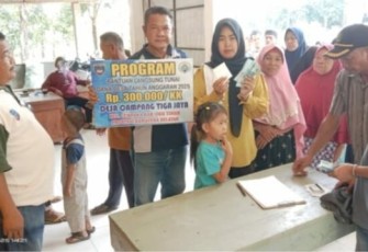 30 KK Desa Campang Tiga Jaya Terima BLT DD Tahap Pertama