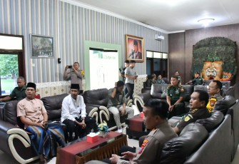  Rapat Koordinasi (Rakor) Percepatan Penyerapan Gabah dan Beras Dalam Negeri Tahun 2025 bertempat di Ruang Lobi Makodim 0802 /Ponorogo  jalan Basuki Rahmat nomor 38 Kota Kabupaten Ponorogo, Kamis (20/03/2025)