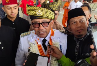 Wali Kota Tanjungpinang Lis Darmansyah da Wakil Wali Kota Raja Ariza Disambut OPD Bersama Tokoh Masyarakat Tanjungpinang